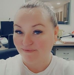 Meet your Posher, Rebecca